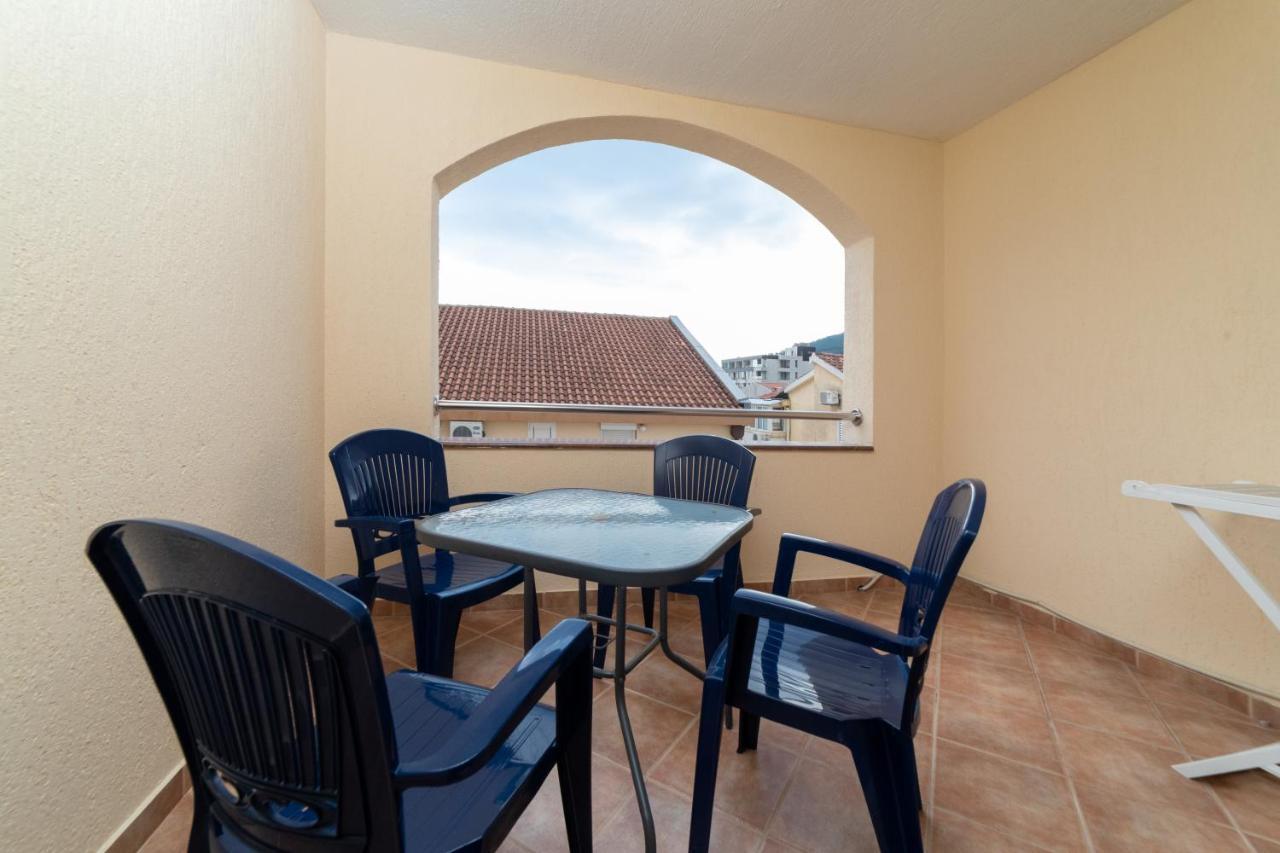 Apartmani Jovan Budva Exteriör bild